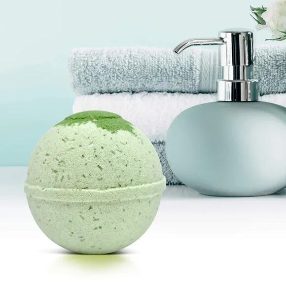 "Cedar Balsam" Organic Bath Bomb in kraft box - 5 oz - Picture 6 of 7